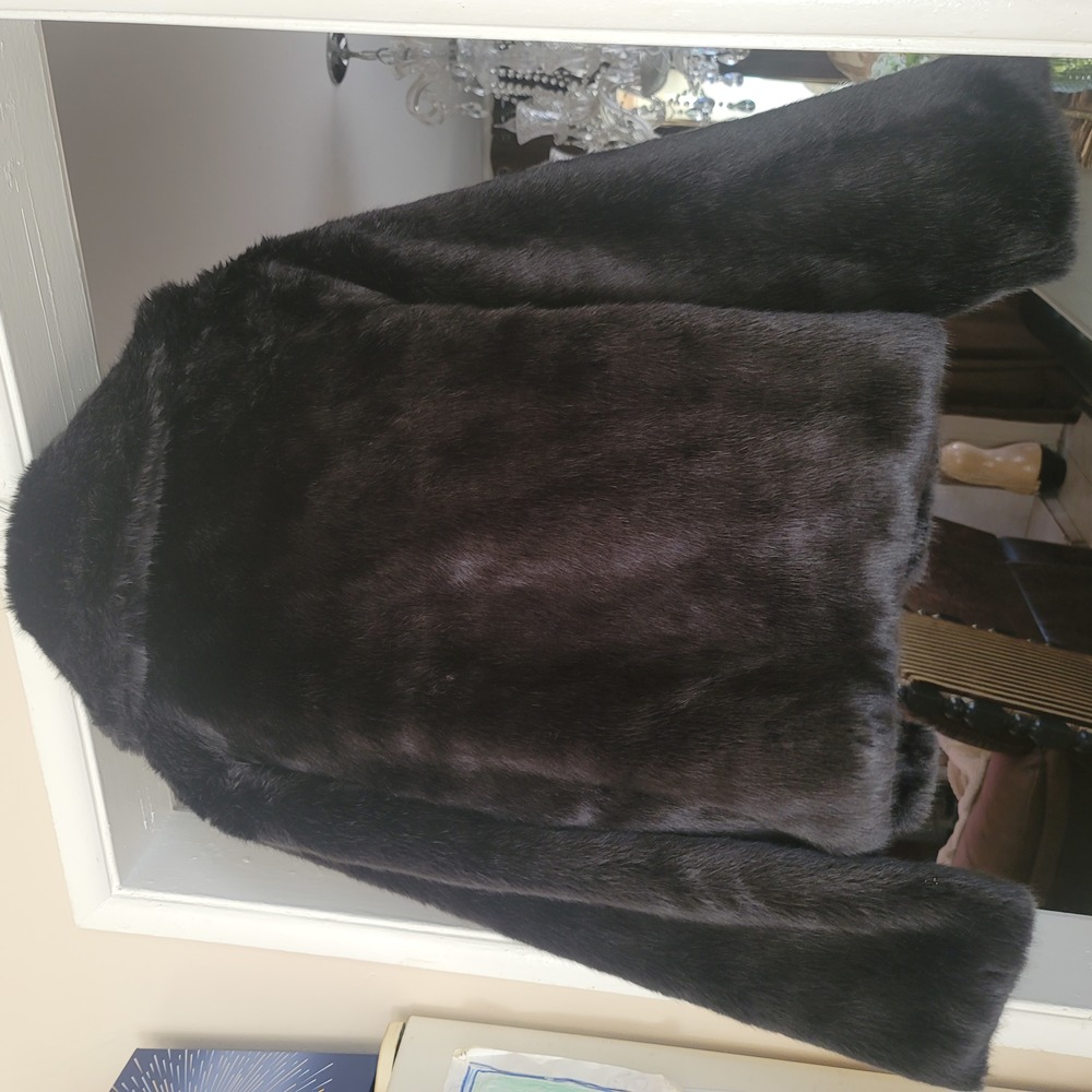Coat - Picture 3 of 4